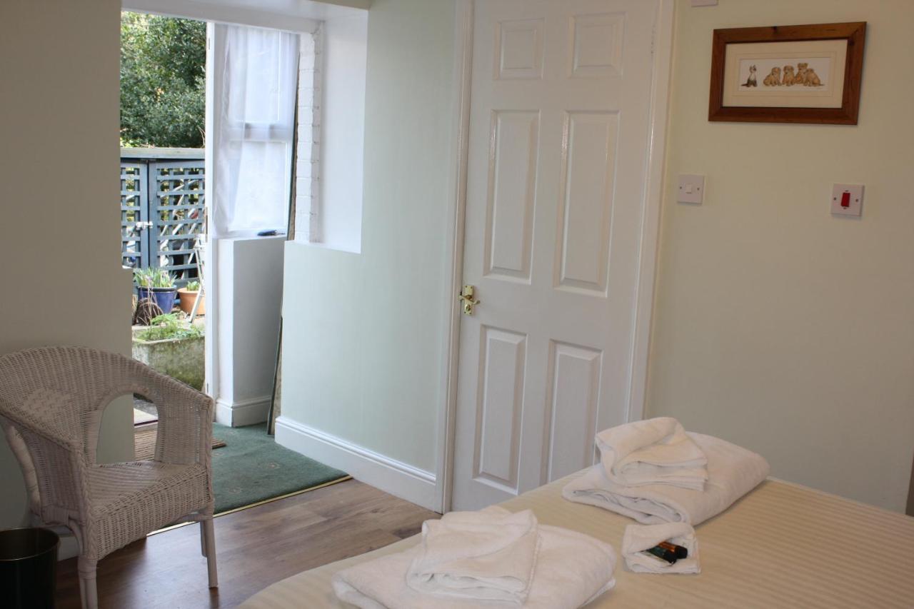 The Charterhouse Bed & Breakfast 4*